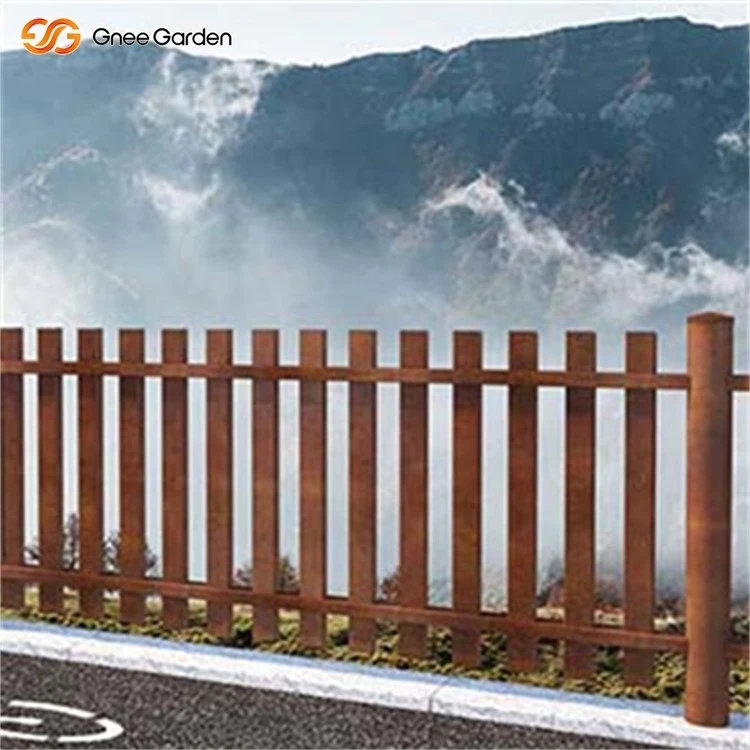 Classic Corten Steel Picket Yard Security Fence Classic Corten Steel Picket Yard Security Fence